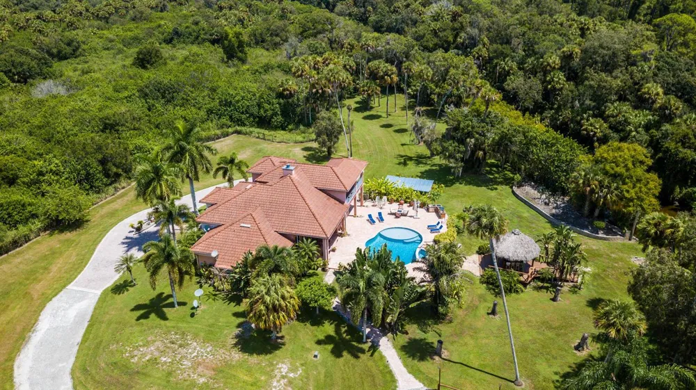 3646 S Jenkins Road Fort Pierce, FL 34981