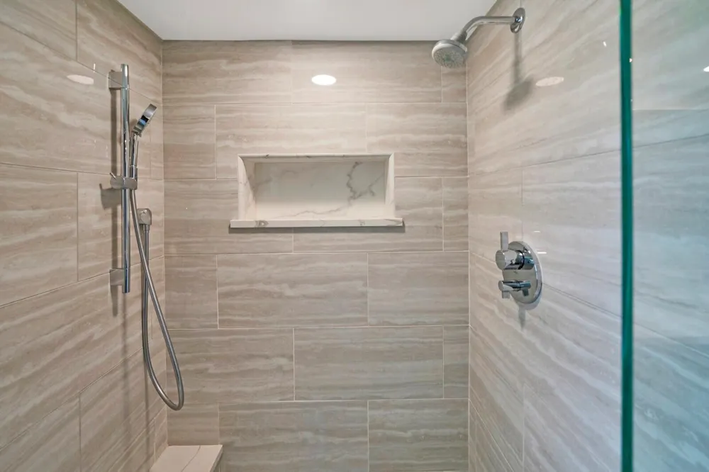 19800 Sandpointe Bay Drive #512 Tequesta, FL 33469