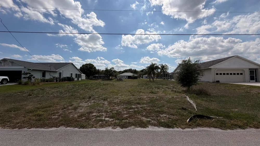 2532 SW Monterrey Lane Port St. Lucie, FL 34953