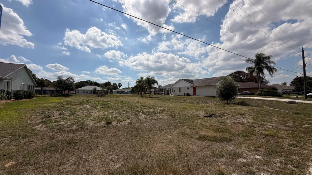 2532 SW Monterrey Lane Port St. Lucie, FL 34953