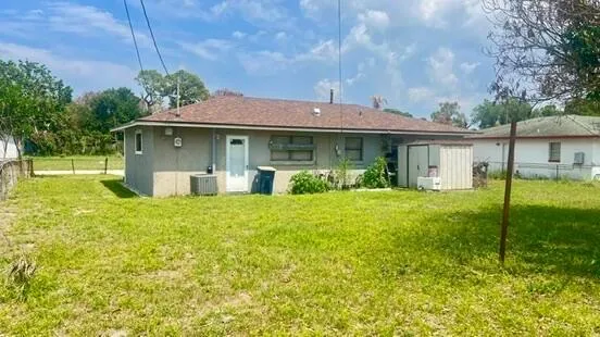 113 Hilton Drive Fort Pierce, FL 34946
