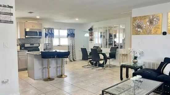 113 Hilton Drive Fort Pierce, FL 34946