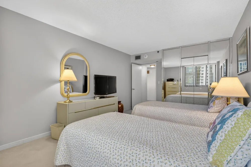 3420 S Ocean Boulevard #9r Highland Beach, FL 33487