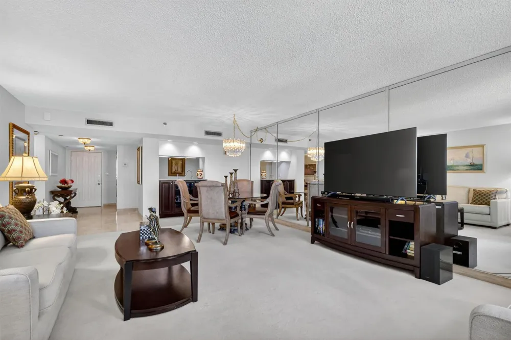 3420 S Ocean Boulevard #9r Highland Beach, FL 33487