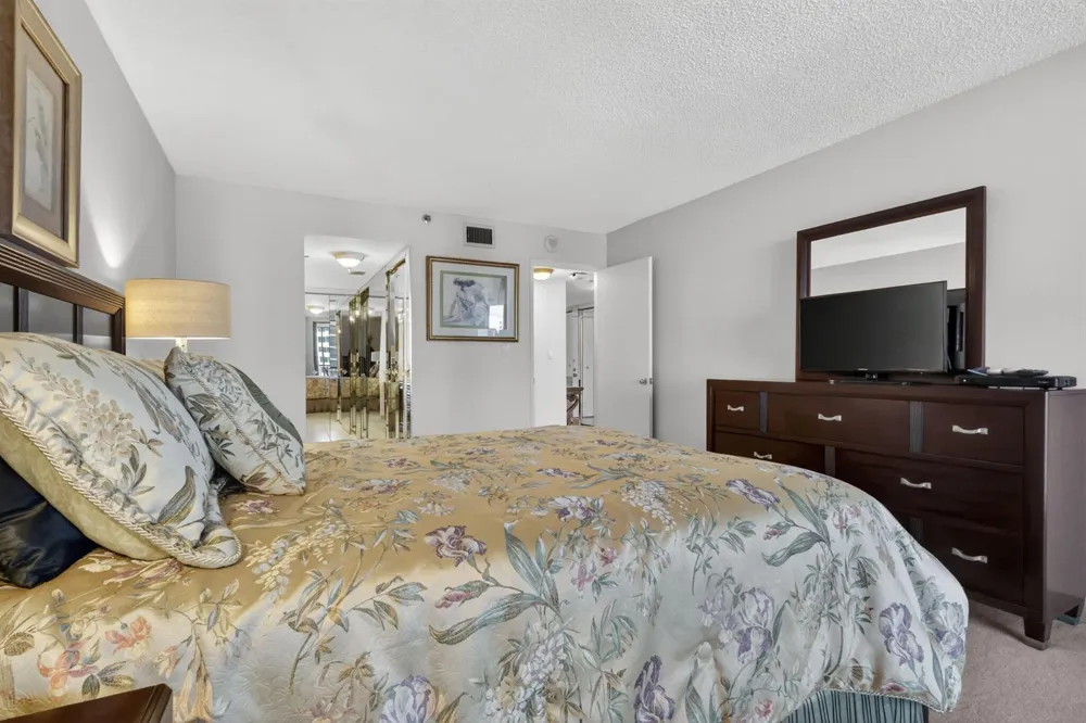 3420 S Ocean Boulevard #9r Highland Beach, FL 33487