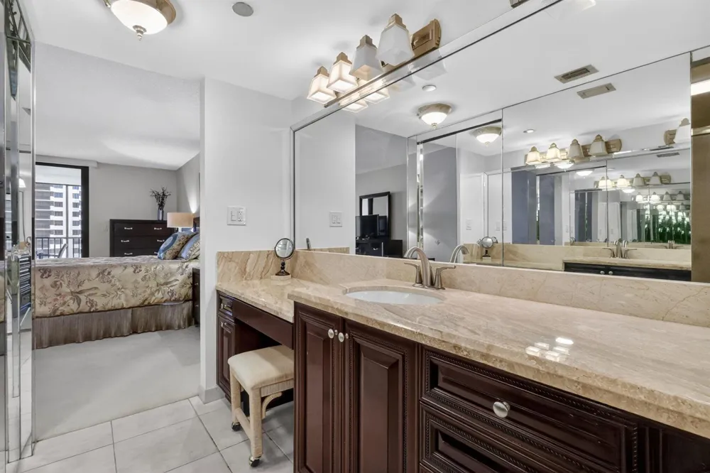 3420 S Ocean Boulevard #9r Highland Beach, FL 33487