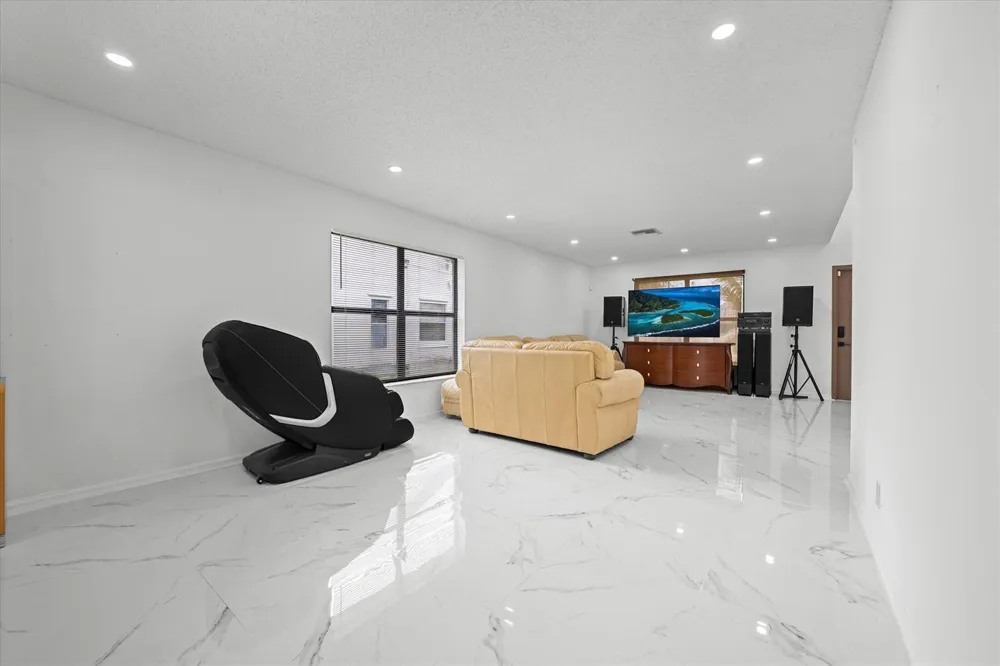2340 Fairmont Avenue Miramar, FL 33025