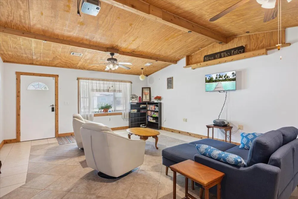 1735 40th Avenue Vero Beach, FL 32960