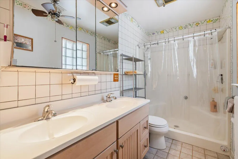 1735 40th Avenue Vero Beach, FL 32960