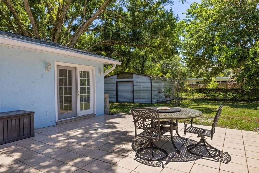 1735 40th Avenue Vero Beach, FL 32960