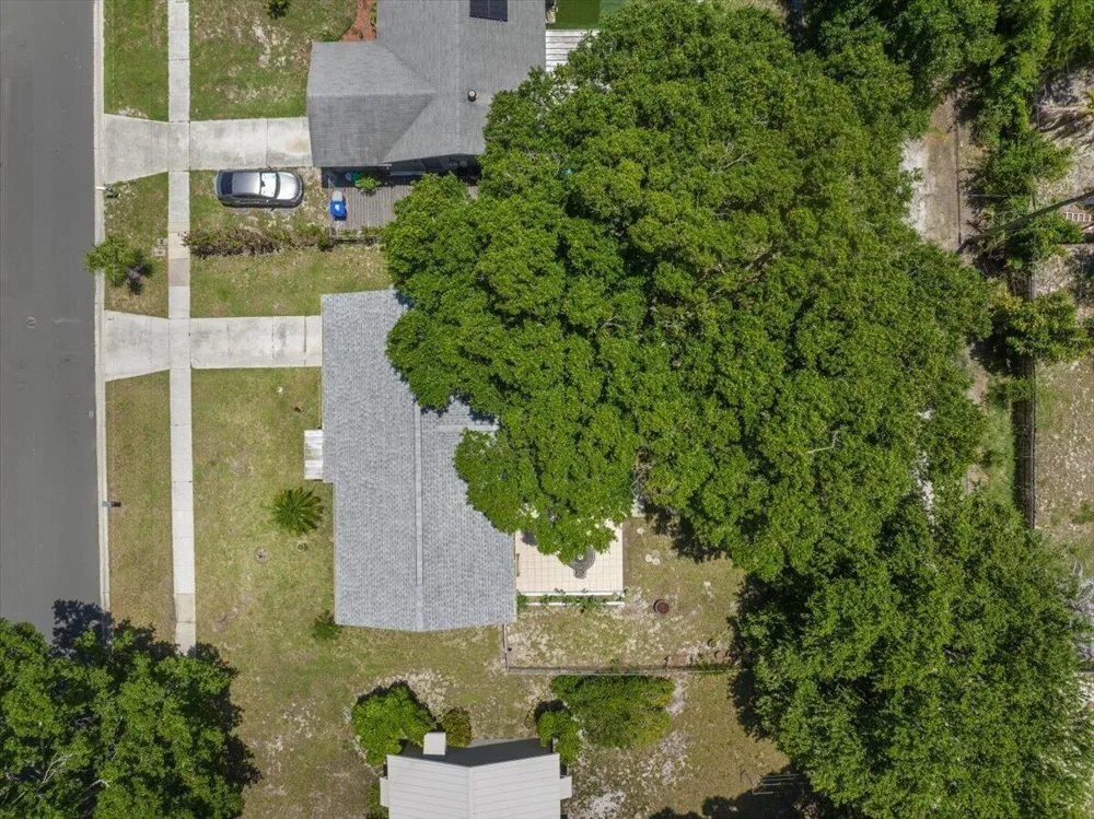 1735 40th Avenue Vero Beach, FL 32960