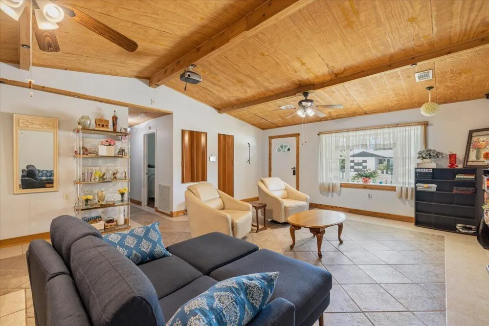 1735 40th Avenue Vero Beach, FL 32960
