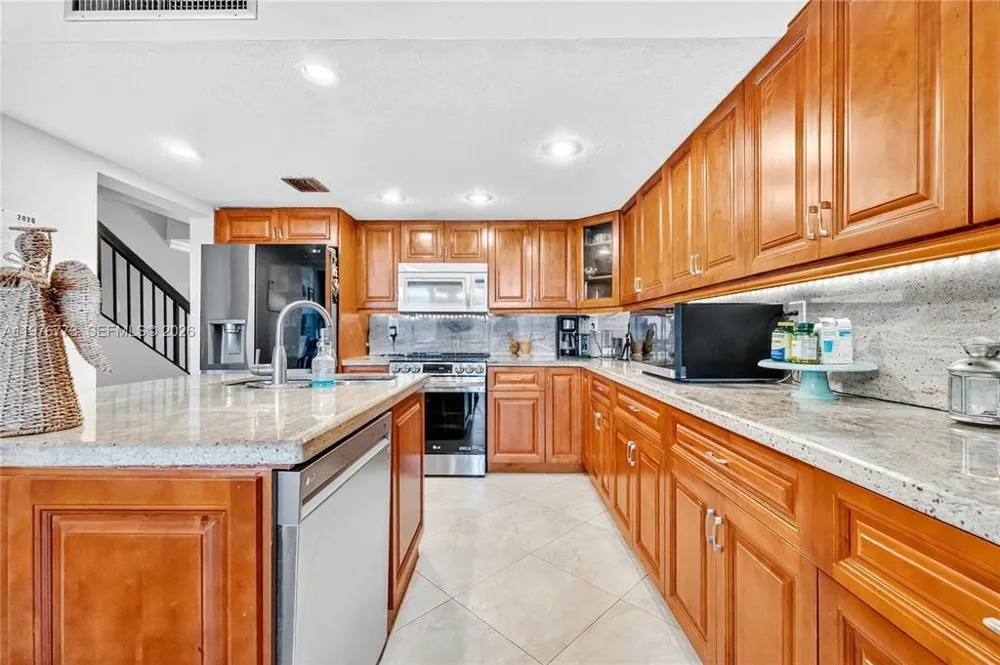 1490 Laguna Lane Pembroke Pines, FL 33026