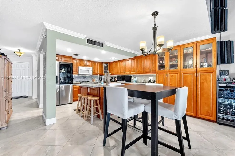 1490 Laguna Lane Pembroke Pines, FL 33026