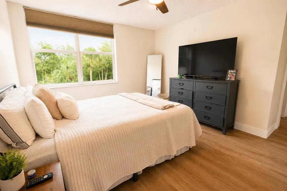 9491 Evergreen Place #307 Davie, FL 33324