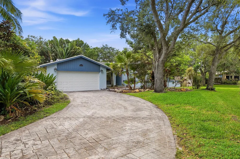 12106 Sailboat Way Cooper City, FL 33026