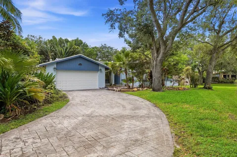 12106 Sailboat Way