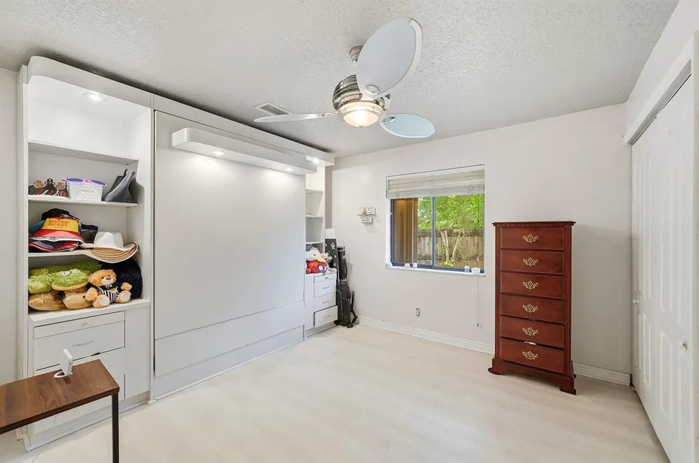 12106 Sailboat Way Cooper City, FL 33026
