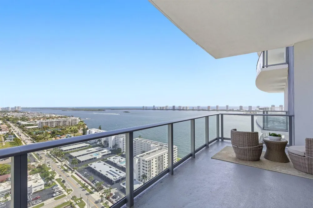 220 Lake Shore Drive #2305 Lake Park, FL 33403