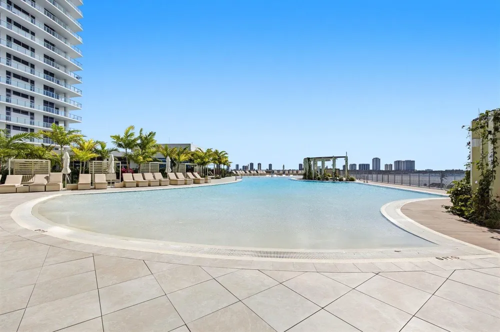 220 Lake Shore Drive #2305 Lake Park, FL 33403