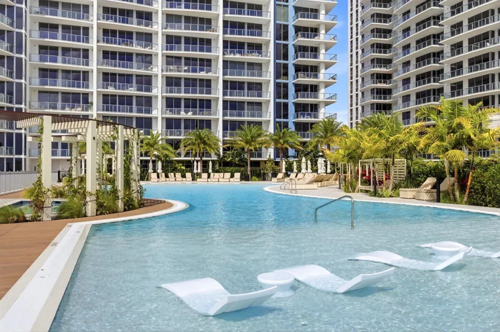 220 Lake Shore Drive #2305 Lake Park, FL 33403