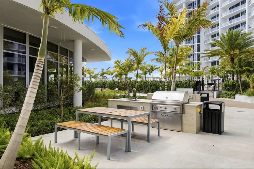 220 Lake Shore Drive #2305 Lake Park, FL 33403