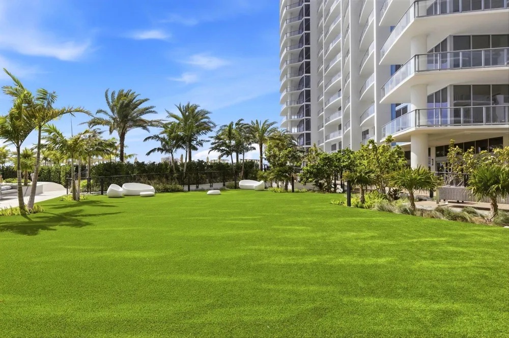 220 Lake Shore Drive #2305 Lake Park, FL 33403