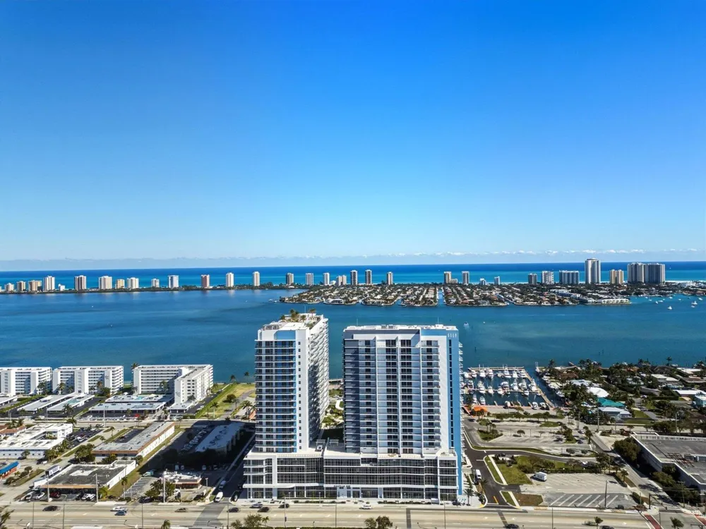 220 Lake Shore Drive #2305 Lake Park, FL 33403