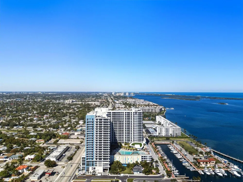 220 Lake Shore Drive #2305 Lake Park, FL 33403