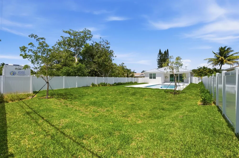 316 SW 4th Avenue Delray Beach, FL 33444