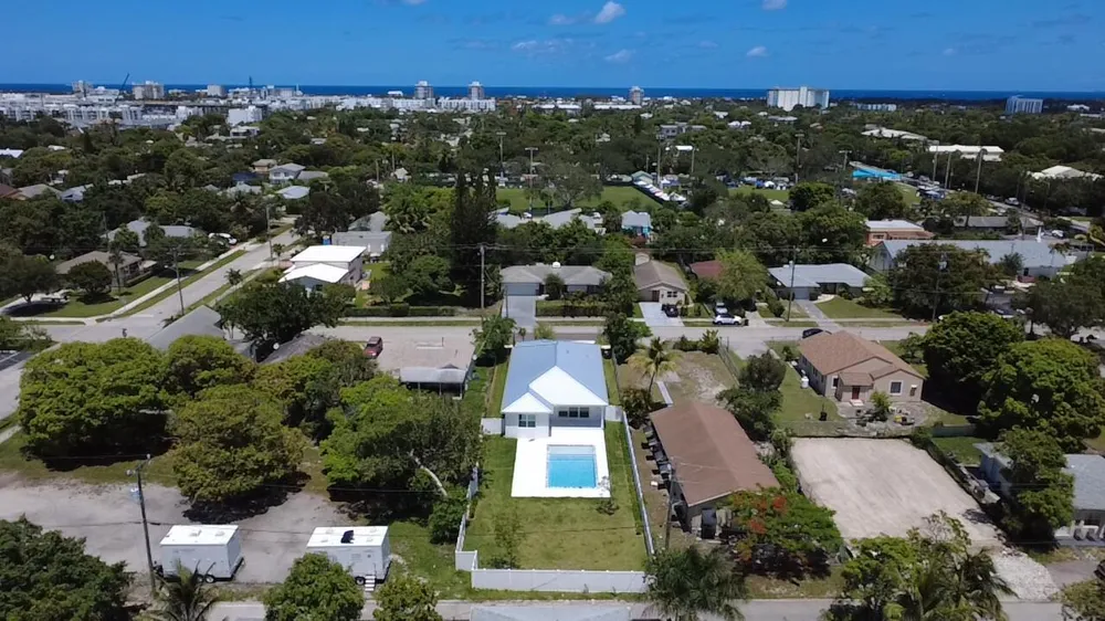 316 SW 4th Avenue Delray Beach, FL 33444