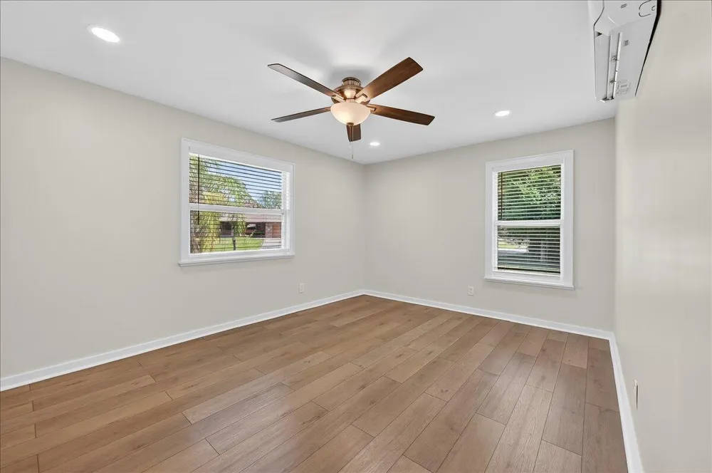 262 Easy Street Sebastian, FL 32958