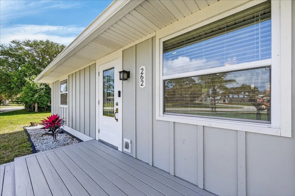 262 Easy Street Sebastian, FL 32958