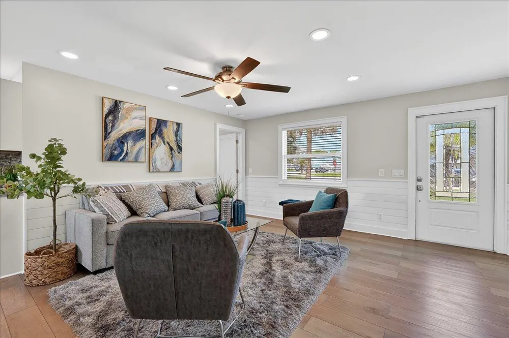 262 Easy Street Sebastian, FL 32958