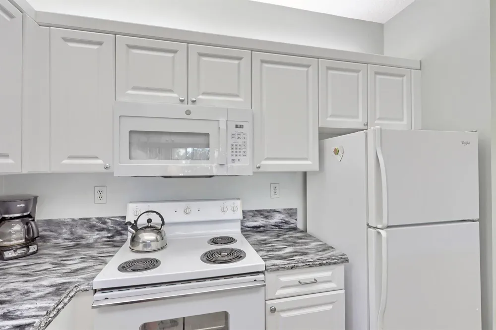 800 Uno Lago Drive #305 Juno Beach, FL 33408