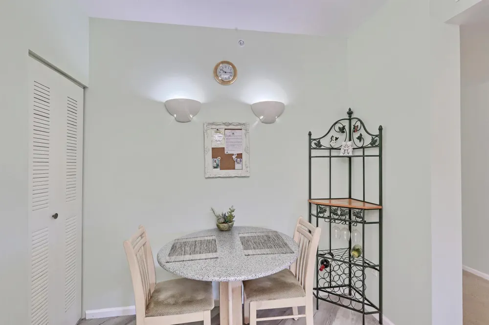 800 Uno Lago Drive #305 Juno Beach, FL 33408
