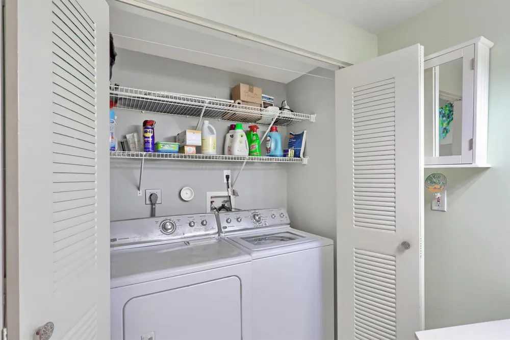 800 Uno Lago Drive #305 Juno Beach, FL 33408