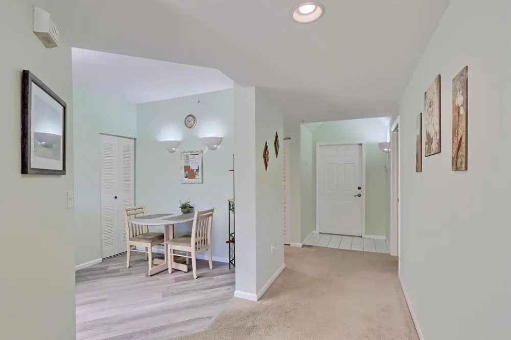 800 Uno Lago Drive #305 Juno Beach, FL 33408