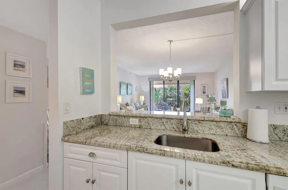 800 Uno Lago Drive #302 Juno Beach, FL 33408