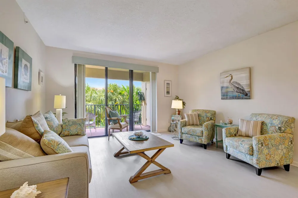 800 Uno Lago Drive #302 Juno Beach, FL 33408