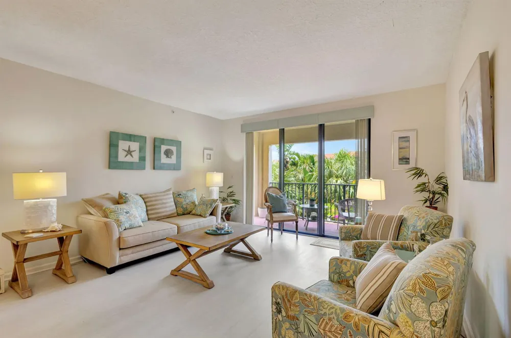 800 Uno Lago Drive #302 Juno Beach, FL 33408