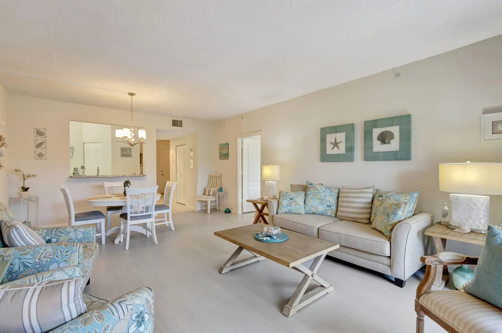 800 Uno Lago Drive #302 Juno Beach, FL 33408