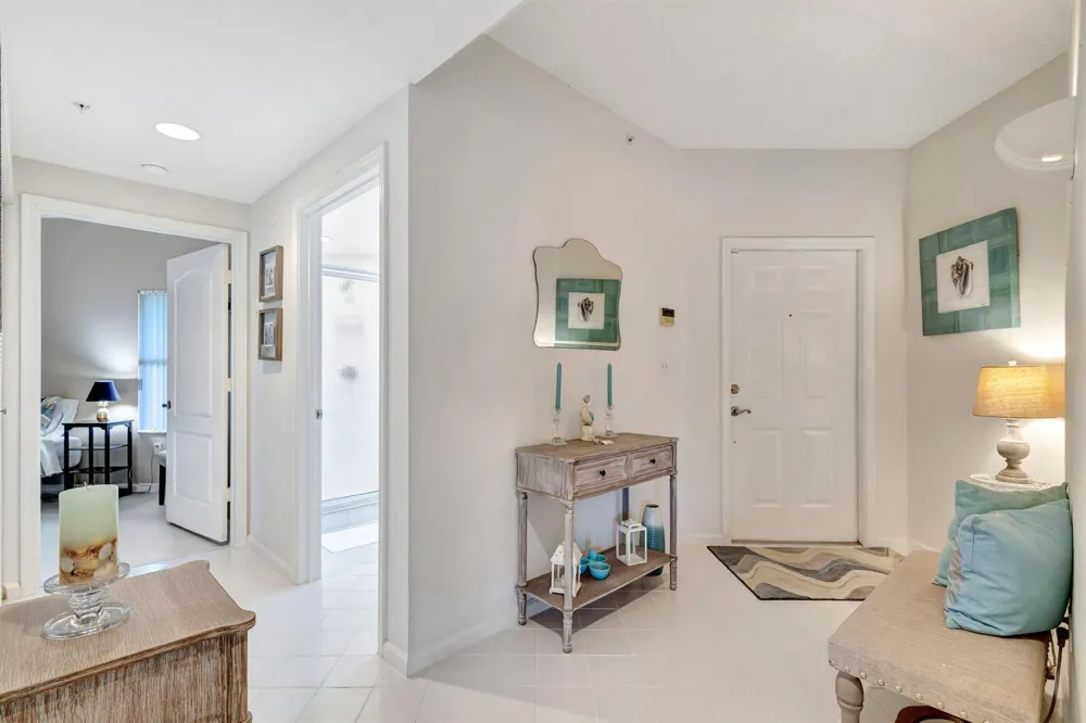 800 Uno Lago Drive #302 Juno Beach, FL 33408