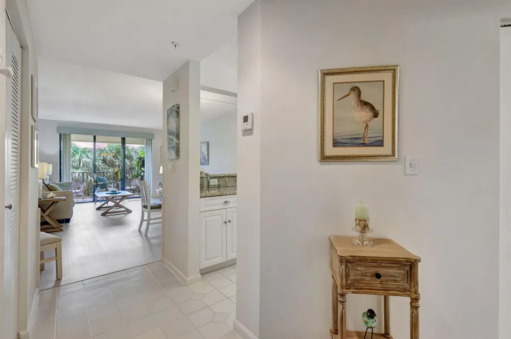 800 Uno Lago Drive #302 Juno Beach, FL 33408
