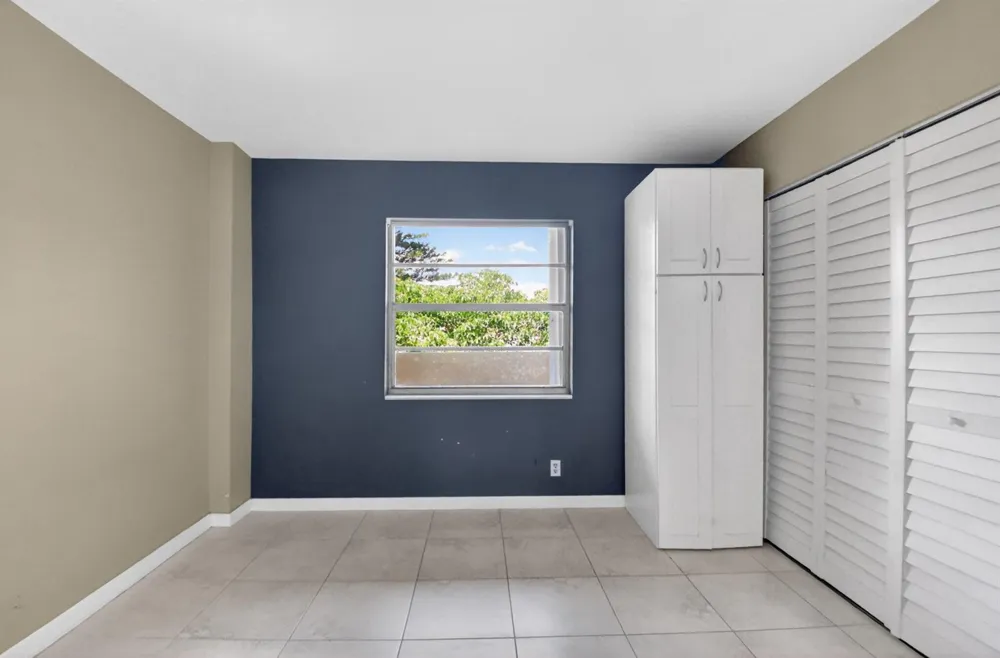 3581 S Ocean Boulevard #3c South Palm Beach, FL 33480