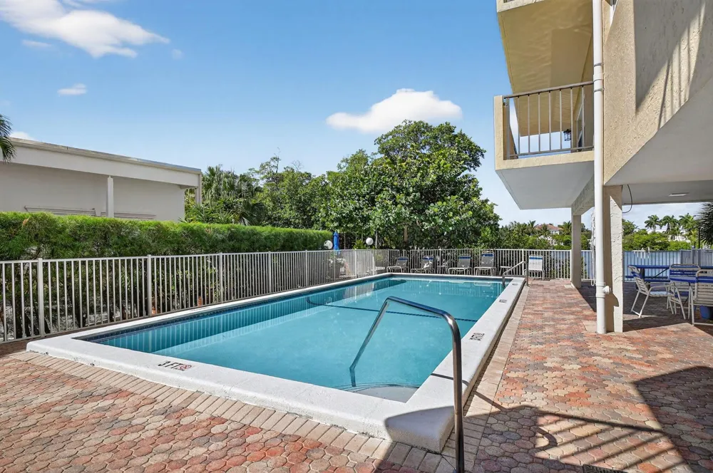 3581 S Ocean Boulevard #3c South Palm Beach, FL 33480