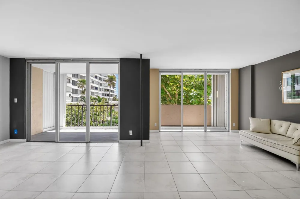 3581 S Ocean Boulevard #3c South Palm Beach, FL 33480