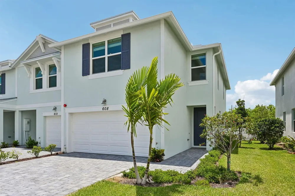608 Salisbury Circle Fort Pierce, FL 34982