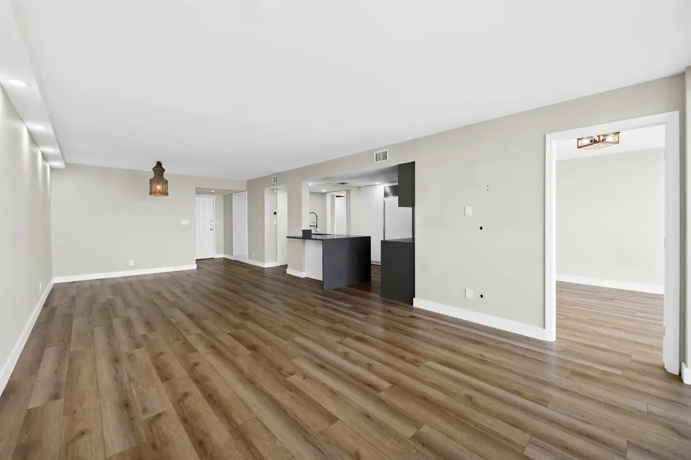 600 Parkview Drive #1029 Hallandale Beach, FL 33009