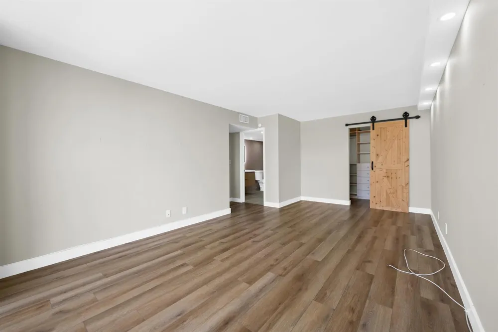 600 Parkview Drive #1029 Hallandale Beach, FL 33009